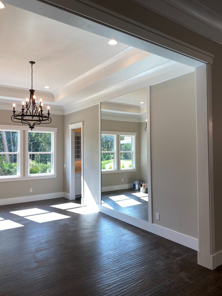 23 Dining Room Complete